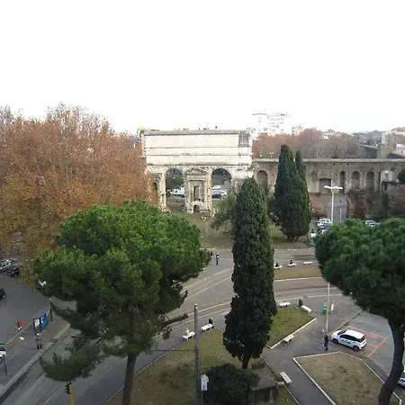 Adelina Gasthuis Rome
